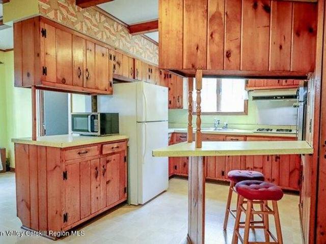 House for sale in Schodack Landing, New York