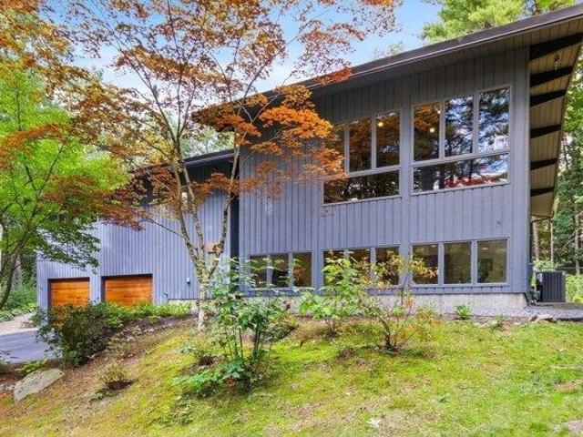 House for sale in Sudbury, Middlesex County