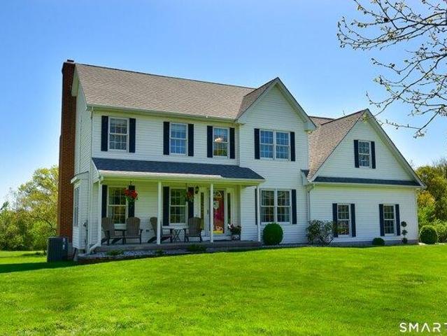 House for sale in Suffield, Connecticut