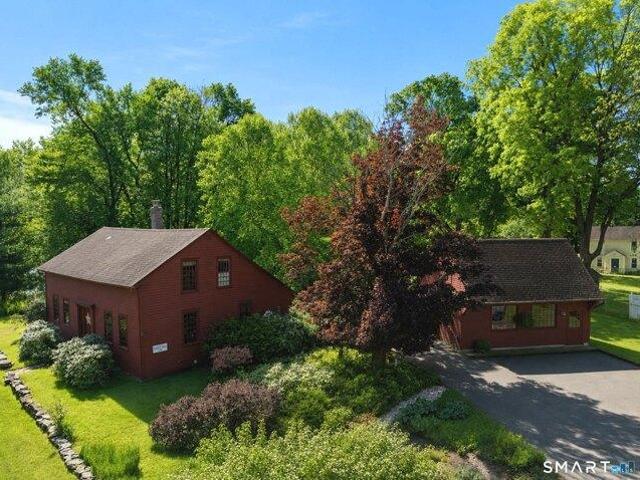House for sale in Suffield, Connecticut