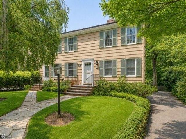 House for sale in Summit, New Jersey