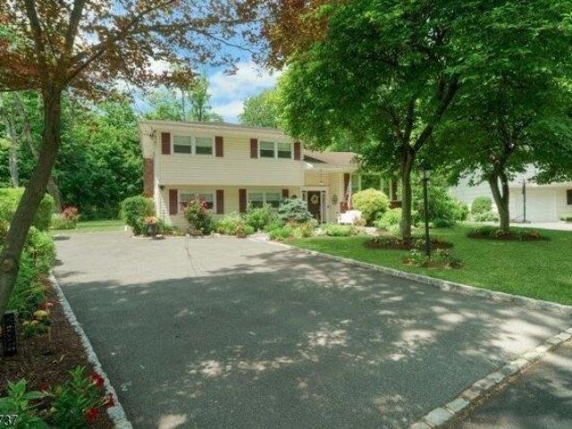 House for sale in Summit, New Jersey