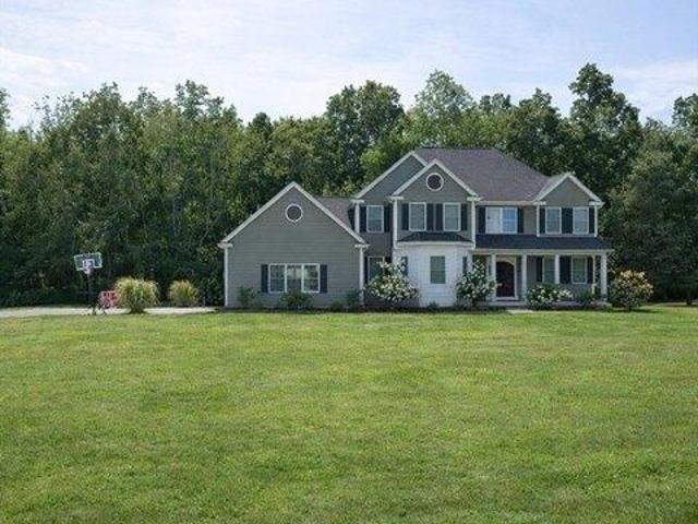 House for sale in Sutton, Massachusetts