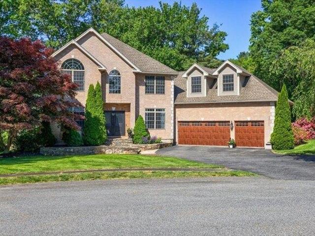 House for sale in Sutton, Massachusetts