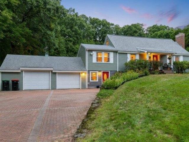 House for sale in West Sutton, Sutton