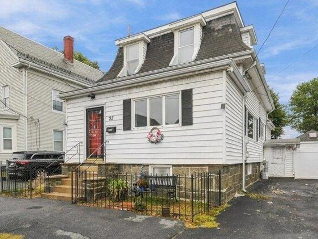 House for sale in Swampscott, Essex County