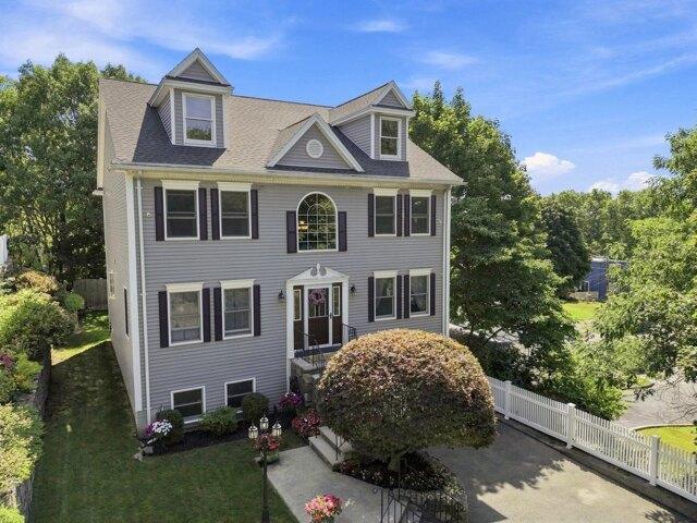 House for sale in Swampscott, Essex County