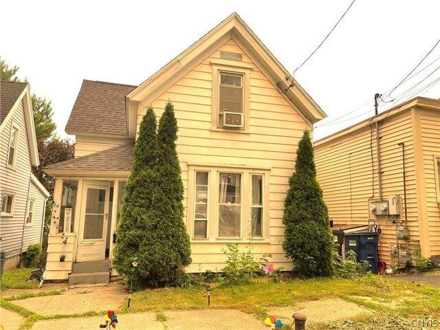 House for sale in Syracuse, New York