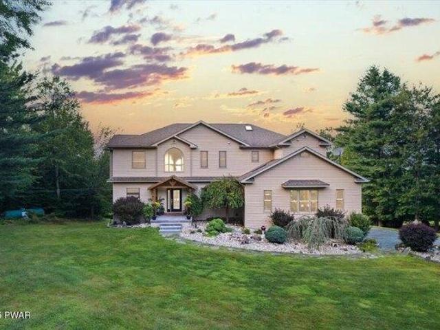 House for sale in Greentown, Pennsylvania