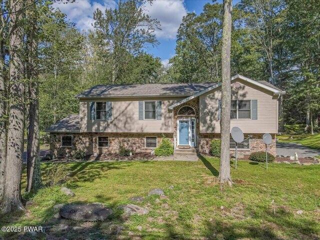 House for sale in Greentown, Pennsylvania