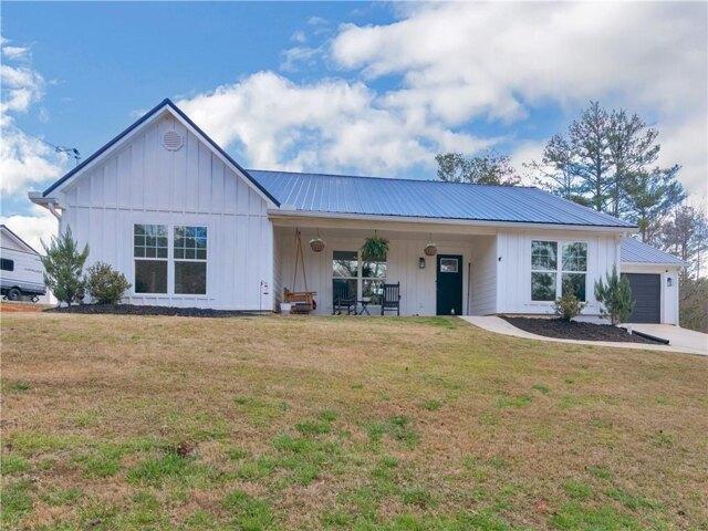 House for sale in Haralson, Georgia