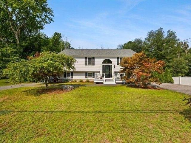 House for sale in Taunton, Bristol County
