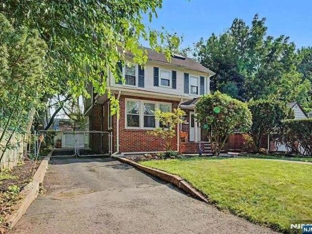 House for sale in Tenafly, New Jersey