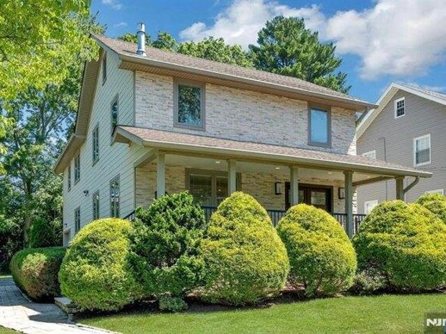 House for sale in Tenafly, New Jersey