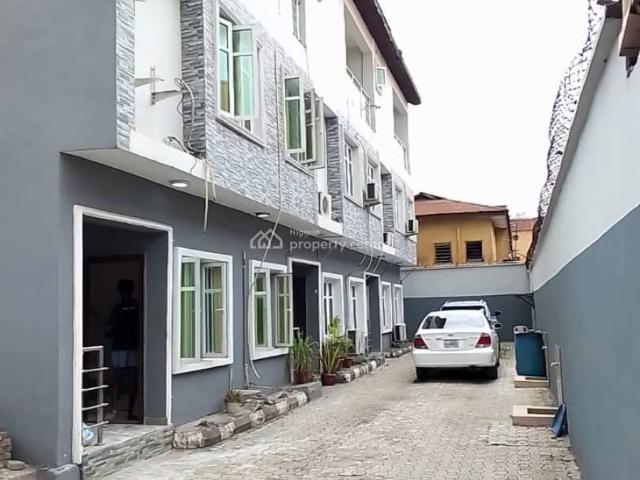 Flat for sale in Surulere, Oyo