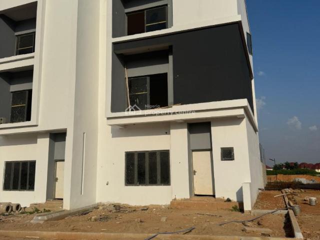 Detached house for sale in Abuja, Sokoto