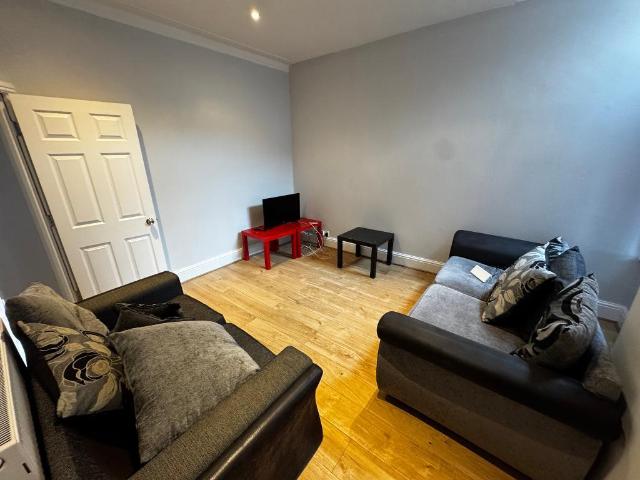 House for rent in Georgia, Greater Manchester