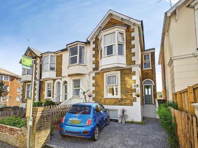 Bungalow for sale in Oakfield, Ryde