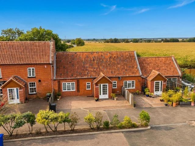 Bungalow for sale in Chedburgh, Suffolk