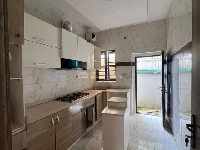 Detached house for rent in Eti Osa, Lagos