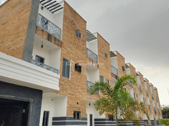 Detached house for sale in Ikeja , Abuja
