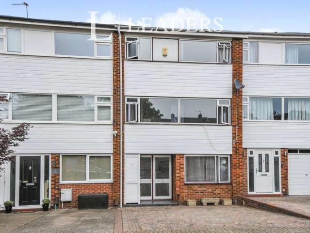 Terraced House for rent in Orpington, Crofton Terraced House for rent in Orpington, Crofton