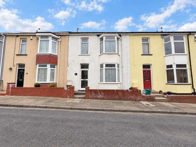 Cottage for sale in Gadlys, Aberdare