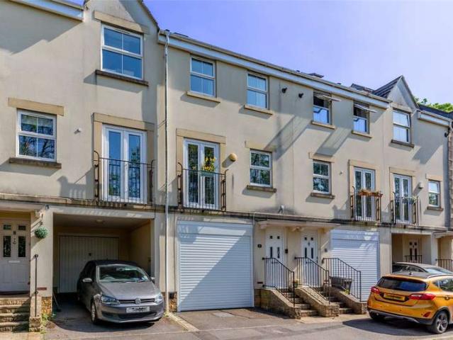 Cottage for sale in Feckenham, City Of Bristol