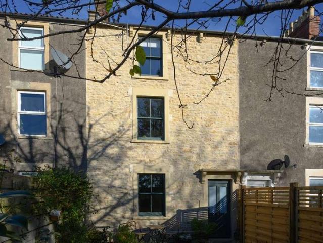 Cottage for sale in Frome