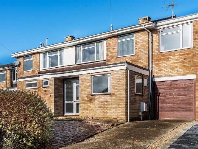 Cottage for sale in Oxted, Hillview