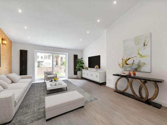 Cottage for rent in Little Ilford, Greater London