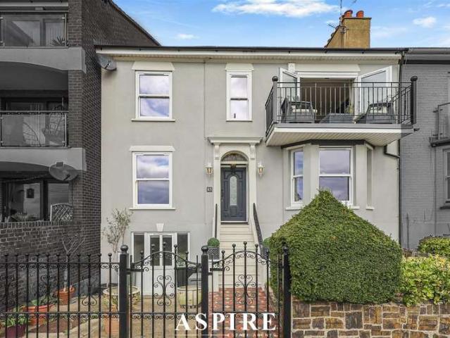 Cottage for sale in Kursaal Estate, Alton Barnes
