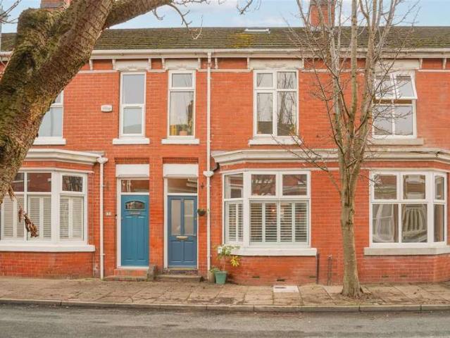 Cottage for sale in Old Trafford, Trafford Park