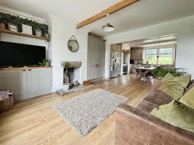 Cottage for sale in Eccleshill, West Yorkshire