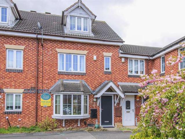 Cottage for sale in Ossett, West Yorkshire