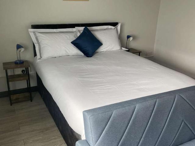 Cottage for rent in Wingate