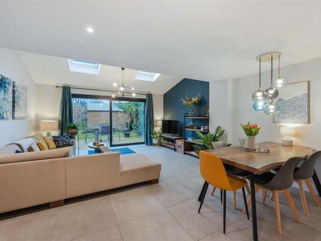 Cottage for sale in Woodcote, Epsom