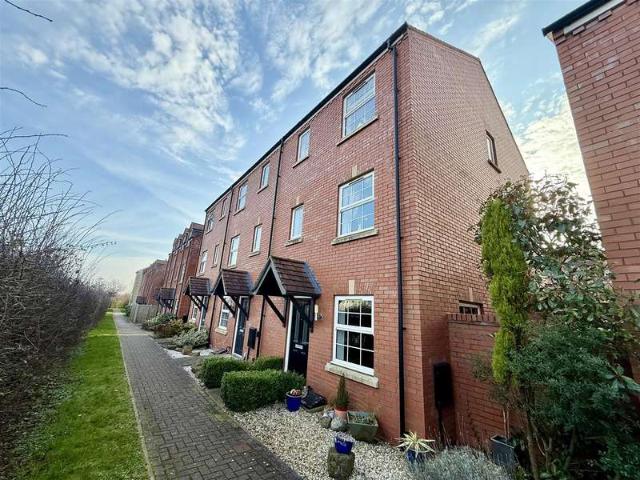 Terraced House for sale in Hereford, Munstone