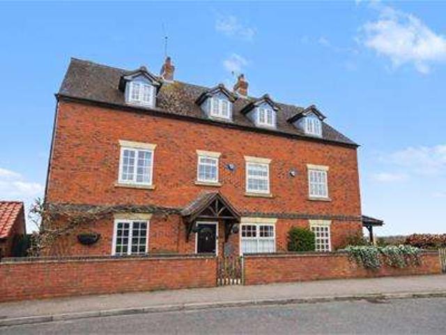 Cottage for sale in Mawsley
