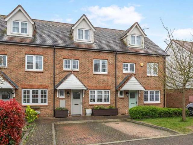 Cottage for sale in Oad Street, Kent