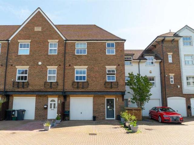 Cottage for sale in Bourne Vale, Kent