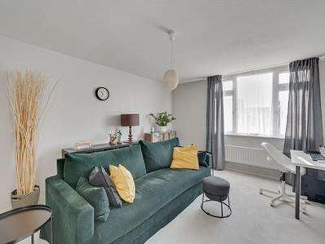 Cottage for sale in Greater London
