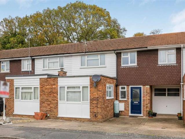 Cottage for sale in Swallow, Buckinghamshire