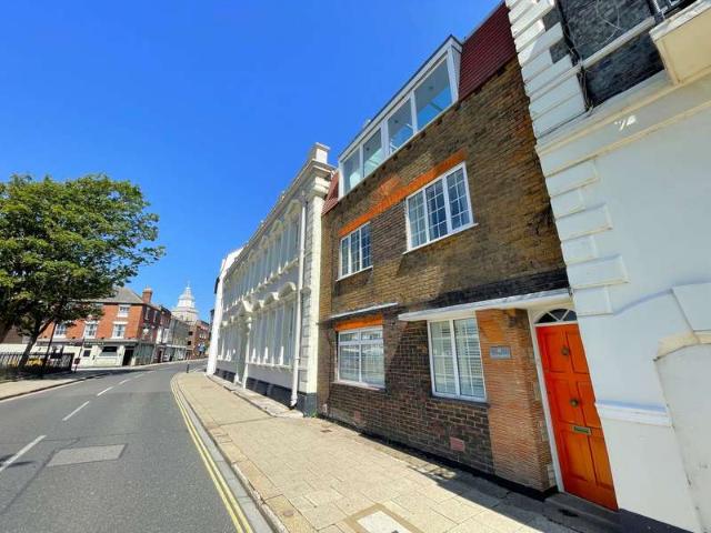Cottage for sale in Old Portsmouth, City Of Portsmouth