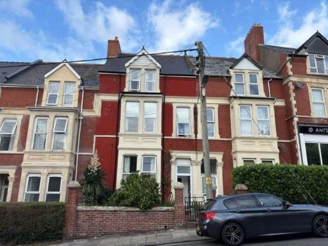 Cottage for sale in Barry Island, Barry