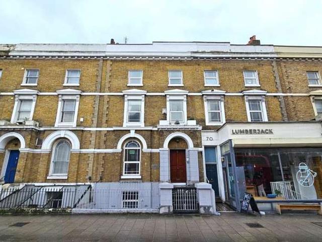 Cottage for sale in Camberwell, Greater London