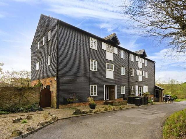 Cottage for sale in Upper Harbledown, The Bridge