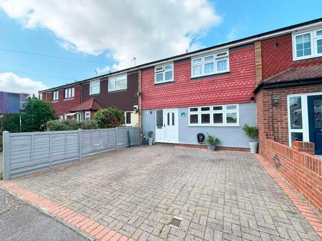 Cottage for sale in Collier Row, Greater London