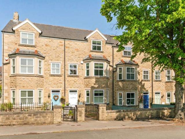 Cottage for sale in Oatlands, Harrogate