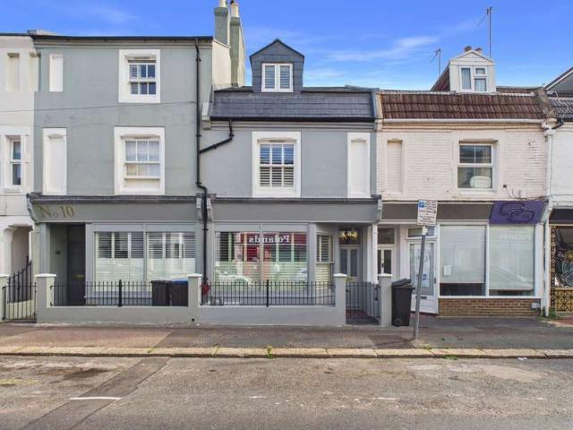 Cottage for sale in West Worthing, Worthing